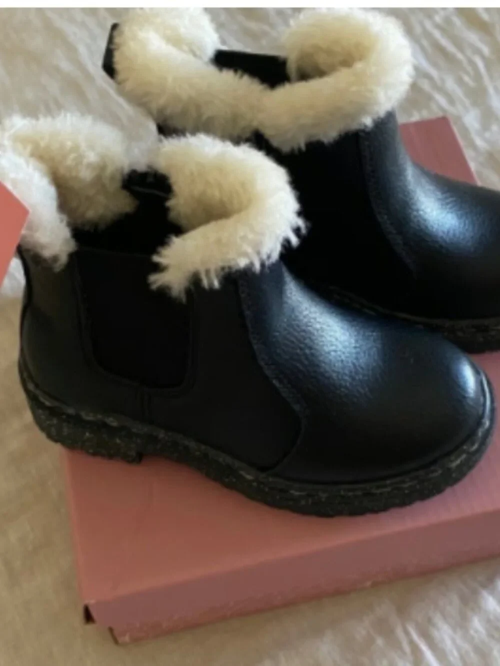 NWT SINCERELY JULES Lil Heather Glitter Sole Chelsea Black Boots Girls (Toddler)
